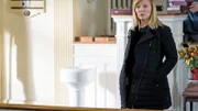 Detective Amanda Rollins (Kelli Giddish)
