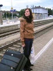 Die 24-jährige Janine ist auf dem Weg zu ihrer Tauschfamilie
