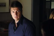 Nachdem Richard Castle (Nathan Fillion) bewusst wird, dass sie Kate mal wieder in großer Gefahr befindet, bittet er sie, doch noch einmal mit der Polizei zusammenzuarbeiten ...