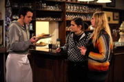 Nina und Yvi werden von Flori in ihrem Verdacht bestätigt. Von links: Florian Brunner (Tommy Schwimmer), Nina Kreutzer (Andrea Schmitt) und Yvonne Preissinger (Alexa Eilers).