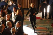 Obwohl sie eigentlich ihren Dienst quittiert hat, wird Beckett (Stana Katic, r.) in einen neuen Fall verwickelt ...
