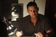 Aus einem Berg an Schnipseln versucht Javier Esposito (Jon Huertas) wichtige Informationen zu bekommen. Kann er zusammen mit Castle, Beckett und Kevin Ryan die Teile des Puzzles zusammenfügen?