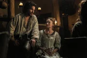 Aramis (Santiago Cabrera, l.); Königin Anne (Alexandra Dowling, r.)