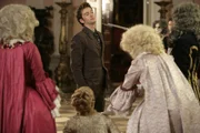 PICTURE SHOWS: DAVID TENNANT as The Doctor and CLOCKWORK DROIDS DOCTOR WHO SERIES 2 EMBARGO - THIS IMAGE CANNOT BE USED BEFORE BBC'S TRANSMISSION DATE WARNING This image may only be used for publicity purposes in connection with the broadcast of the programme as licensed by BBC Worldwide Ltd. & must carry the shown copyright legend. It may not be used for any commercial purpose without a license from the BBC.
