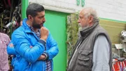 Trödelexperte Sükrü Pehlivan (li.) im Gespräch mit Hans (66)