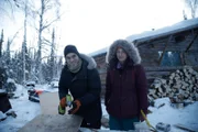 Chris und Jessi messen ihr Holz für ihr Projekt einer Vorratskiste aus. (National Geographic/Chris Baldwin)