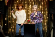 June (Reba McEntire, l.); Connie "Meemaw" Tucker (Annie Potts, r.)