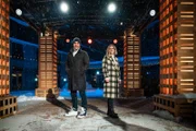 SRF bi de Lüt - Live. Die Moderatoren Salar Bahrampoori und Fabienne Gyr