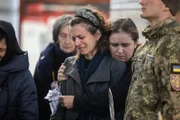 Putins Krieg bringt Tod, Elend und Zerstörung in die überfallene Ukraine.