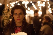 Danielle Bouman (Elise Schaap) ist nur zu gern aus Aruba zurückgekehrt und hofft auf ein Wiedersehen mit Kim.