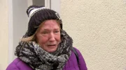 Connis Adoptivvater ist verstorben und niemand will sich um die Beerdigung kümmern. Die 52-Jährige ist entsetzt über das Verhalten ihrer Angehörigen.