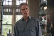 Special Agent Dwayne Pride (Scott Bakula)