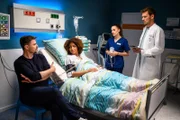 Von links: Stephan Kaiser (Maximilian Claus), Xenia Kaiser (Iris Ried), Sofia Abbas (Kiara Brunken), Dr. Julius Walden (Constantin Lücke)