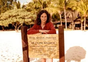 Inselärztin Filipa (Anja Knauer) ist glücklich mit ihrem neuen Leben auf Mauritius.