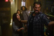 (v.l.n.r.) Maggie Vera (Sarah Jeffery); Mel Vera (Melonie Diaz); Macy Vaughn (Madeleine Mantock); Dante (Matthew Willig)