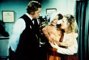 Doc Baker (Kevin Hagen, l.) und Mary (Melissa Sue Anderson, r.) haben eine Überraschung für Caroline (Karen Grassle, M.).