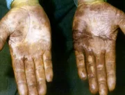Das Blut des Opfers klebt an seinen Händen: Hat der Vater seine eigene Tochter umgebracht?
