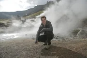 Der Astrobiologe Prof. Lewis Dartnell glaubt, dass einige Lebensformen selbst unter den extremen Bedingungen auf der Venus überstehen können.
