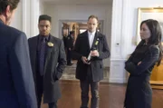 (v.l.n.r.) Dtective Marcus Bell (Jon Michael Hill); Sherlock Holmes (Jonny Lee Miller); Dr. Watson (Lucy Liu)