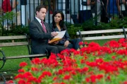 Peter Burke (Tim DeKay) und Diana Barrigan (Marsha Thomason