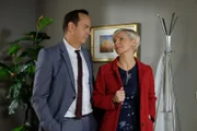 Der OP-Termin von Steffen Frahm (Moritz Lindbergh) steht an und er nutzt die Gelegenheit und reist einen Abend vorher an, um Kathrin Globisch (Andrea Kathrin Loewig um ein Date zu bitten. Kathrin fühlt sich geschmeichelt, weiß aber, dass nach der geplatzten Hochzeit mit Alexander Weber noch kein Platz in ihrem Herzen für eine neue Beziehung ist.