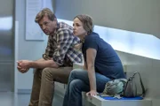 Daniel (Patrick von Blume) und Petra Förster (Theresa Scholze) sind angespannt: Daniels Tochter Alina und der gemeinsame Sohn Finn drohen zu sterben.