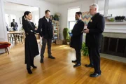 (v.l.n.r.) Joan Watson (Lucy Liu); Sherlock Holmes (Jonny Lee Miller); Marcus Bell (Jon Michael Hill); Tommy Gregson (Aidan Quinn).