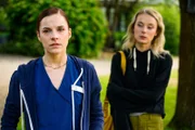 Sofia Abbas (Kiara Brunken, l.), Mia Kunze (Antonia Döring, r.)