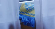 Ukrainischen Farben und Symbole sind wichtig und drücken die Verbundenheit mit der Heimat aus.