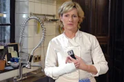 Susanne (Heike Jonca) muss an Ulrich denken ...