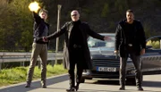 Auf der falschen Seite des Gesetzes: die LKA-Beamten Philipp Benedikt, Tobias Gottschalk und Victor Monzen.
