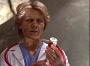 Professor Maggie Walsh (Lindsay Crouse)