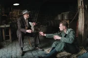 Kommissar Rother (Ulrich Tukur, li.) und Balthasar Herold (Marius Ahrendt).