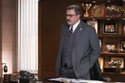 Frank Reagan (Tom Selleck)