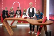 v. li.: Marc Marshall, Claudia Jung, Ingo Appelt, Jane Camerford, Guido Cantz und Catherine Rothe.