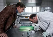 Finn Kiesewetter (Sven Martinek, l.) und der Pathologe Dr. Strahl (Christoph Tomanek, r.).