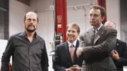 Elon Musk wird CEO von Tesla und rekrutiert Experten, die zum Erfolg des Unternehmens beitragen sollen.