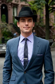 Neal Caffrey (Matthew Bomer)