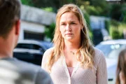 Lena Lorenz (Judith Hoersch) steht weiterhin zu Miriam und Benjamin.