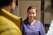 Die Begegnung mit Philipp Kiehl (Andreas Döhler) löst in Romy (Darja Mahotkin) widerstreitende Gefühle aus.