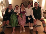 V.l.: Alois, Katharina "Kathi", Sandra, Gastgeber Graham und Peter