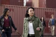 Mario Satio (Presilah Nunez), Desi (Levy Tran), Riley Davis (Tristin Mays) und Angus MacGyver (Lucas Till)
