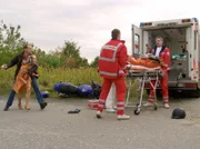 Alexander (Vladimir Burlakov) hat sich einen Nerv eingeklemmt.