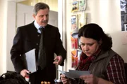 Bürgermeister Schattenhofer (Werner Rom) und Monika Vogl (Christine Reimer)