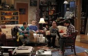 Koothrappali, Sheldon und Leonard sind begeistert von dem Roboterarm, den Howard konstruiert hat.