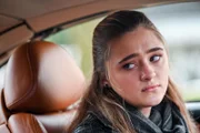 Sophie Dixon (Lizzy Greene)