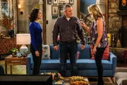 (v.l.n.r.) Marcy (Kali Rocha); Adam Burns (Matt LeBlanc); Kelly (Jessica St. Clair)