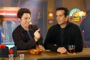 J. D. (Zach Braff, l.), David Copperfield
