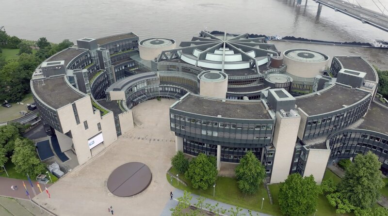 Ein Haus für 18 Millionen (D, 2024)