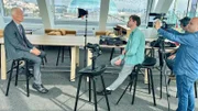 Korrespondent Michael Mayrhofer im Gespräch mit PISA-Erfinder Andreas Schleicher. Er warnt vor der Gefahr eines Zwei-Klassen-Bildungssystems in Frankreich.